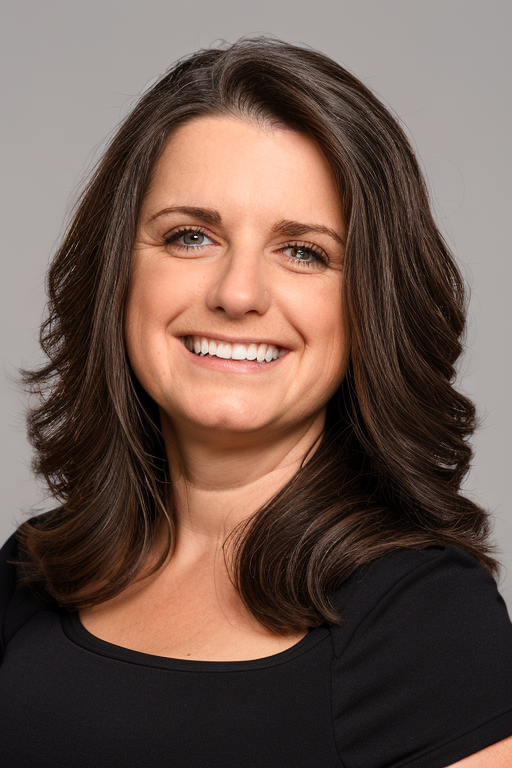 Headshot of Dany Lowry